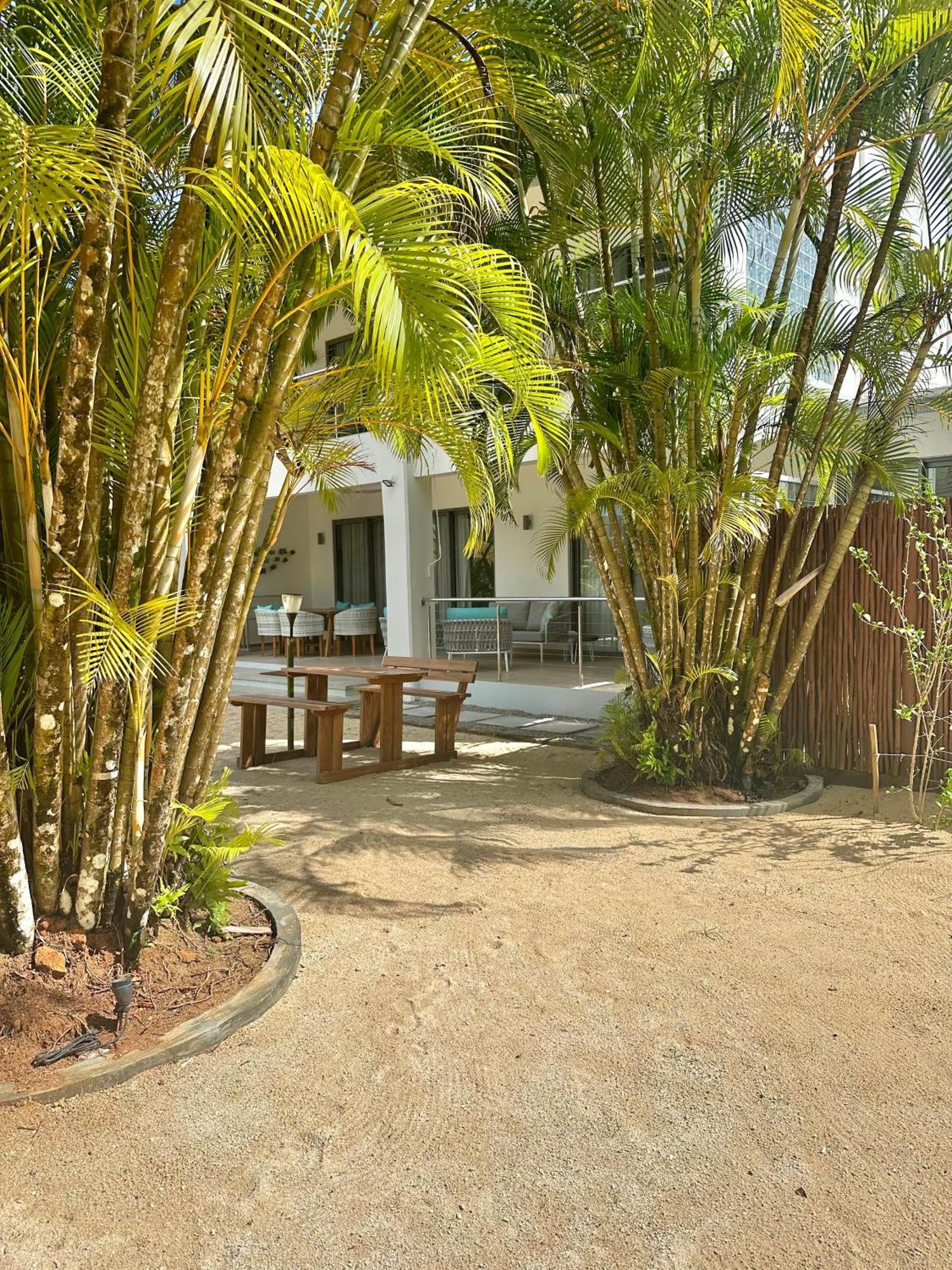 Pineapple Beach Villas Baie Lazare  Exteriér fotografie